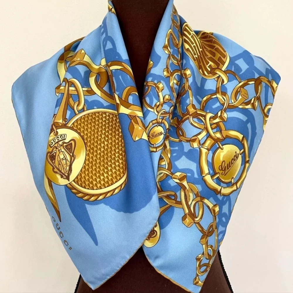 Nwt&box AUTHENTIC Gucci Vibrant Blue and Gold Patterned Scarf - Picture 2 of 2